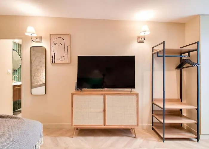 Cozy Apartement Heart Of Montmartre & Historic Paris
