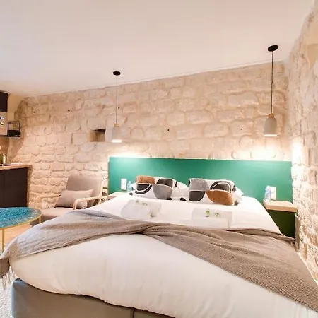 Cozy Apartement Heart Of Montmartre & Historic Paris Exterior photo