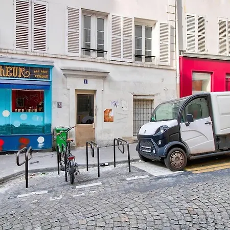 Cozy Apartement Heart Of Montmartre & Historic Paris Exterior photo